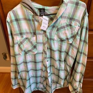 BRAND NEW! Women’s hooded flannel!